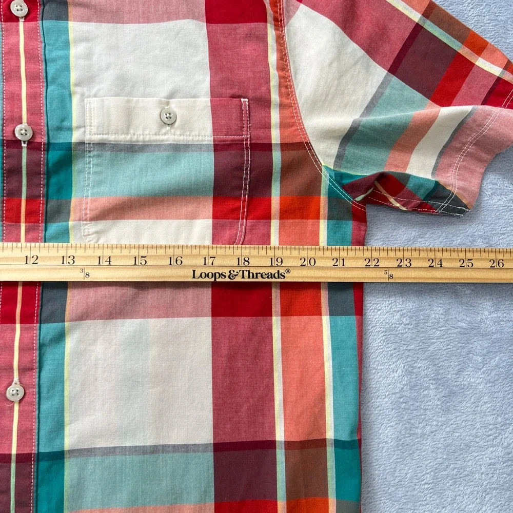 The North Face Mens Medium Red Check Plaid Short Sleeve Button‎ Up Shirt Summer